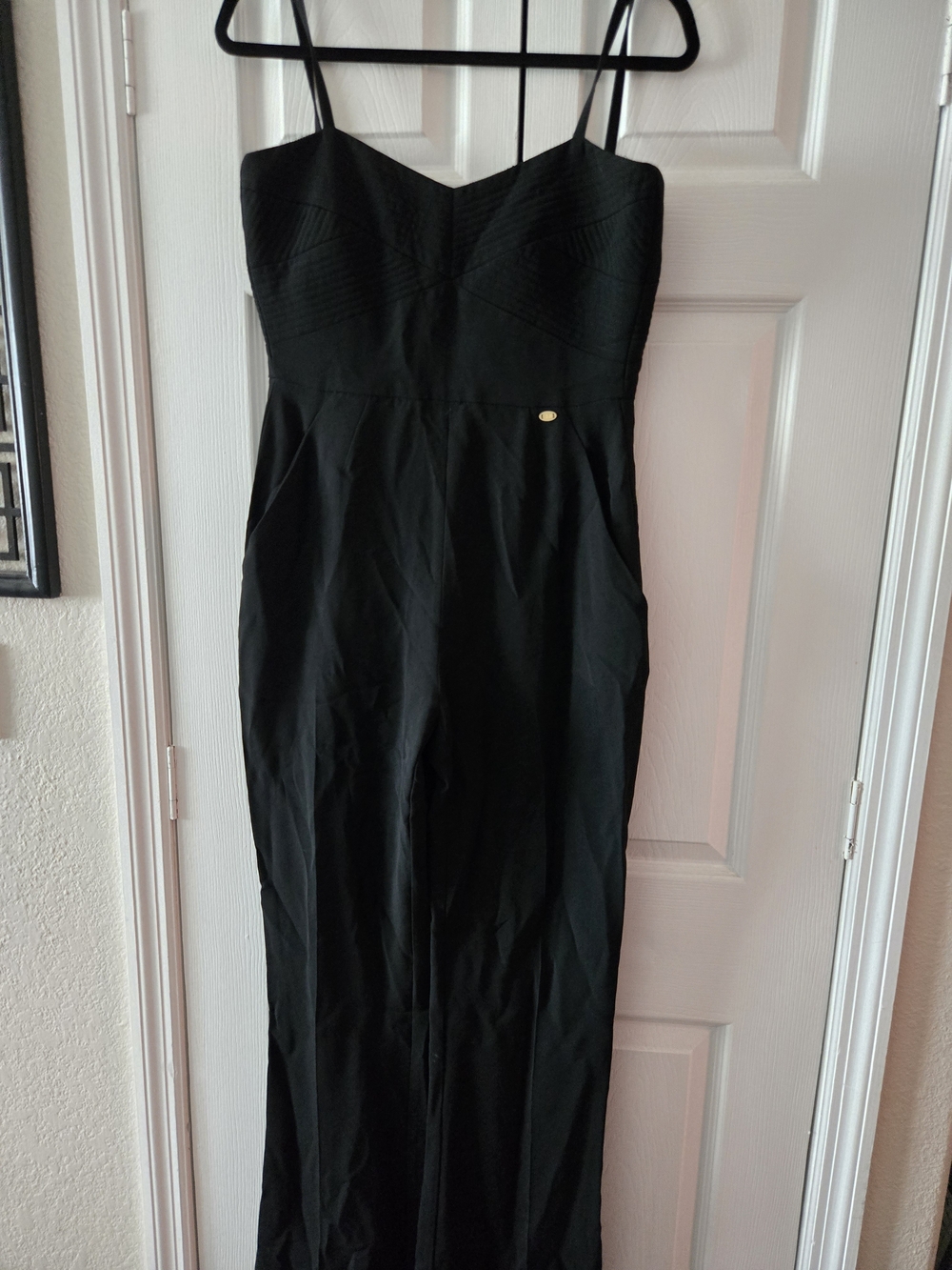 Elegant Black Strapless Jumpsuit with Slim Straps